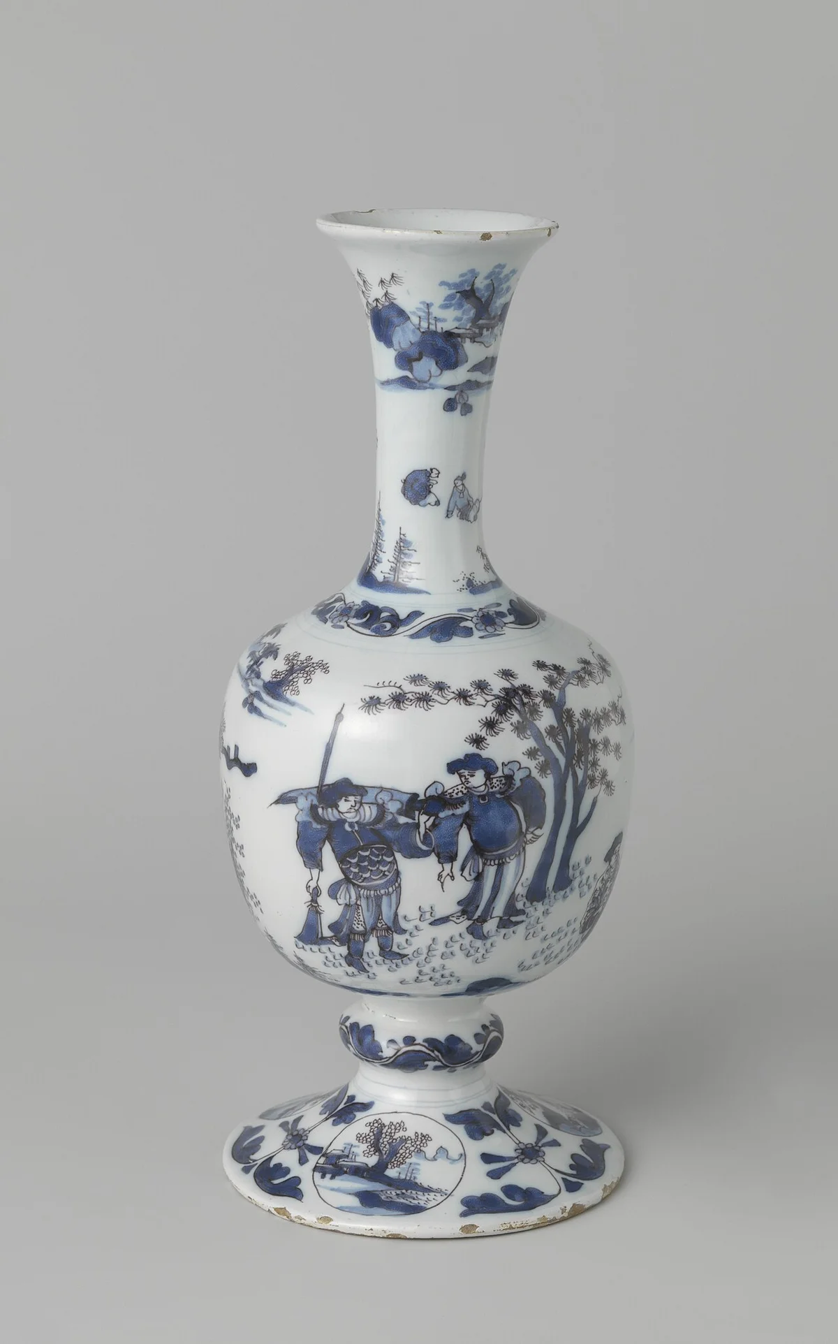 Delftse vaas met decoratie naar Chinees porselein. Rijksmuseum.
