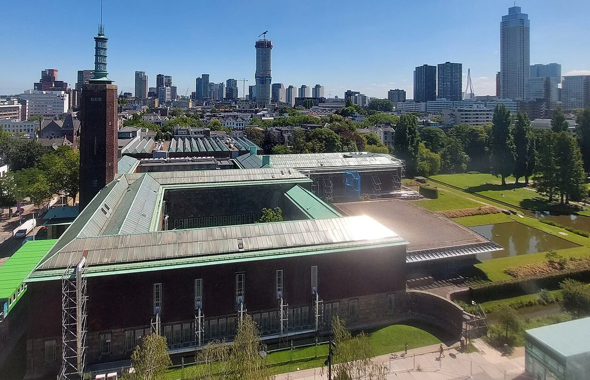 Uitzicht vanaf het Depot op Museum Boijmans Van Beuningen.