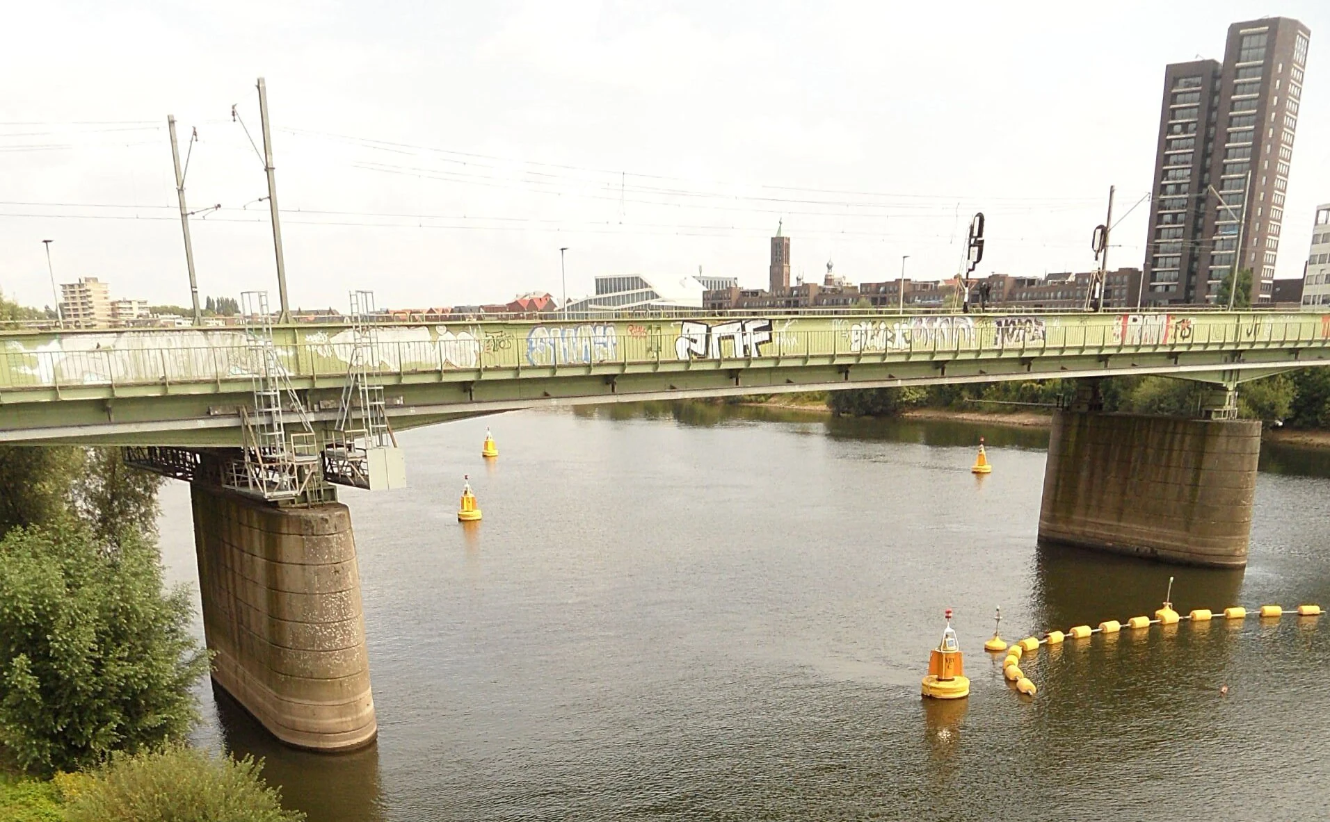 The railway bridge over the River Meuse in Venlo.