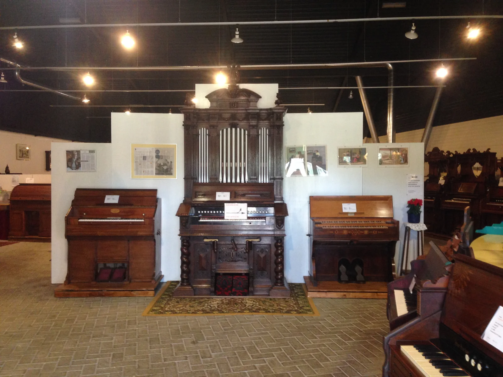 Harmoniums in de museumcollectie (overzicht).
