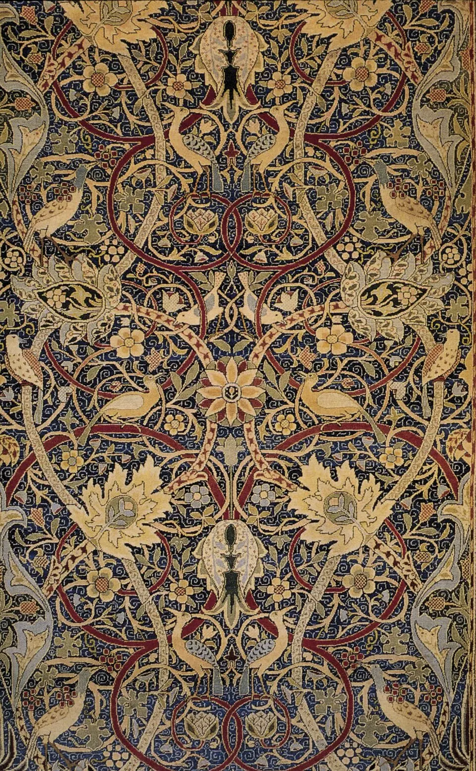 Détail du tapis Bullerswood, vers 1889. Reproduction historique ; pas une photo de la présentation actuelle au V&A.