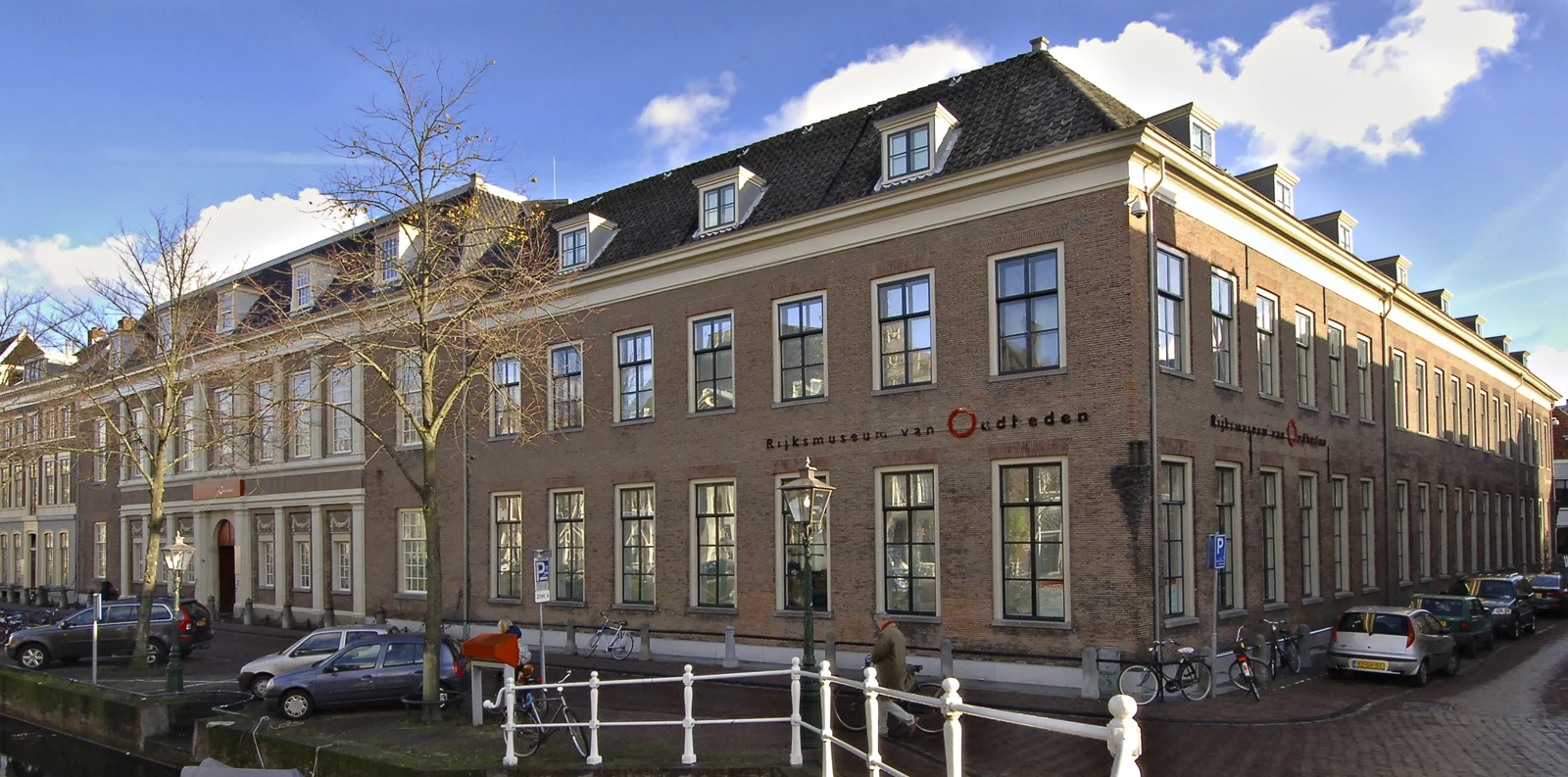 La façade du Rijksmuseum van Oudheden de Leyde. Photo d’archives 2012 ; cette image ne montre pas La beauté des lettres.