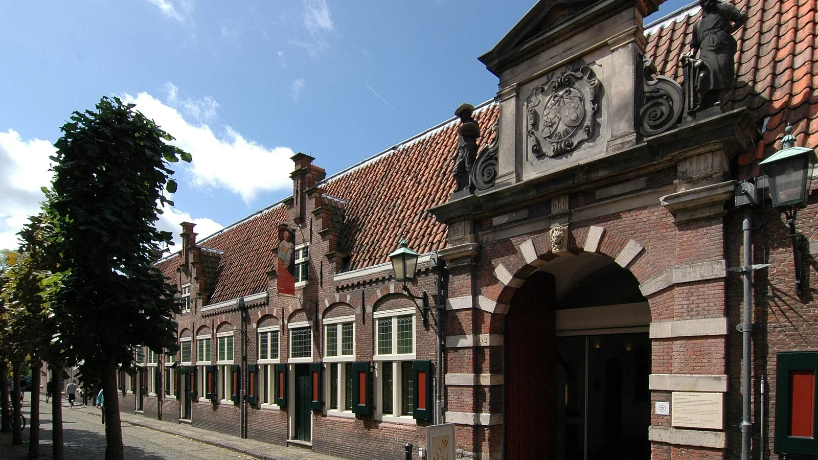 Porte d’entrée du Frans Hals Museum au Groot Heiligland.