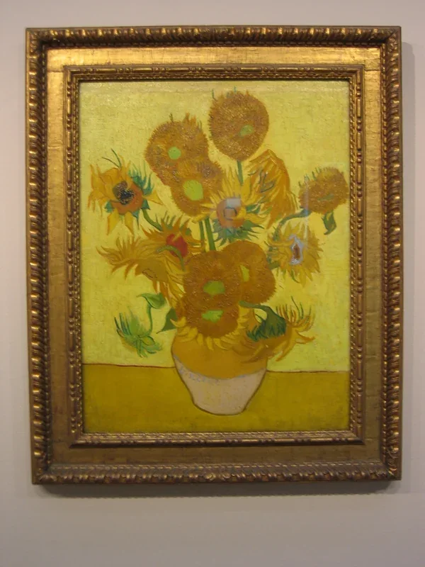 Van Goghs Zonnebloemen uit 1889 in het Van Gogh Museum.
