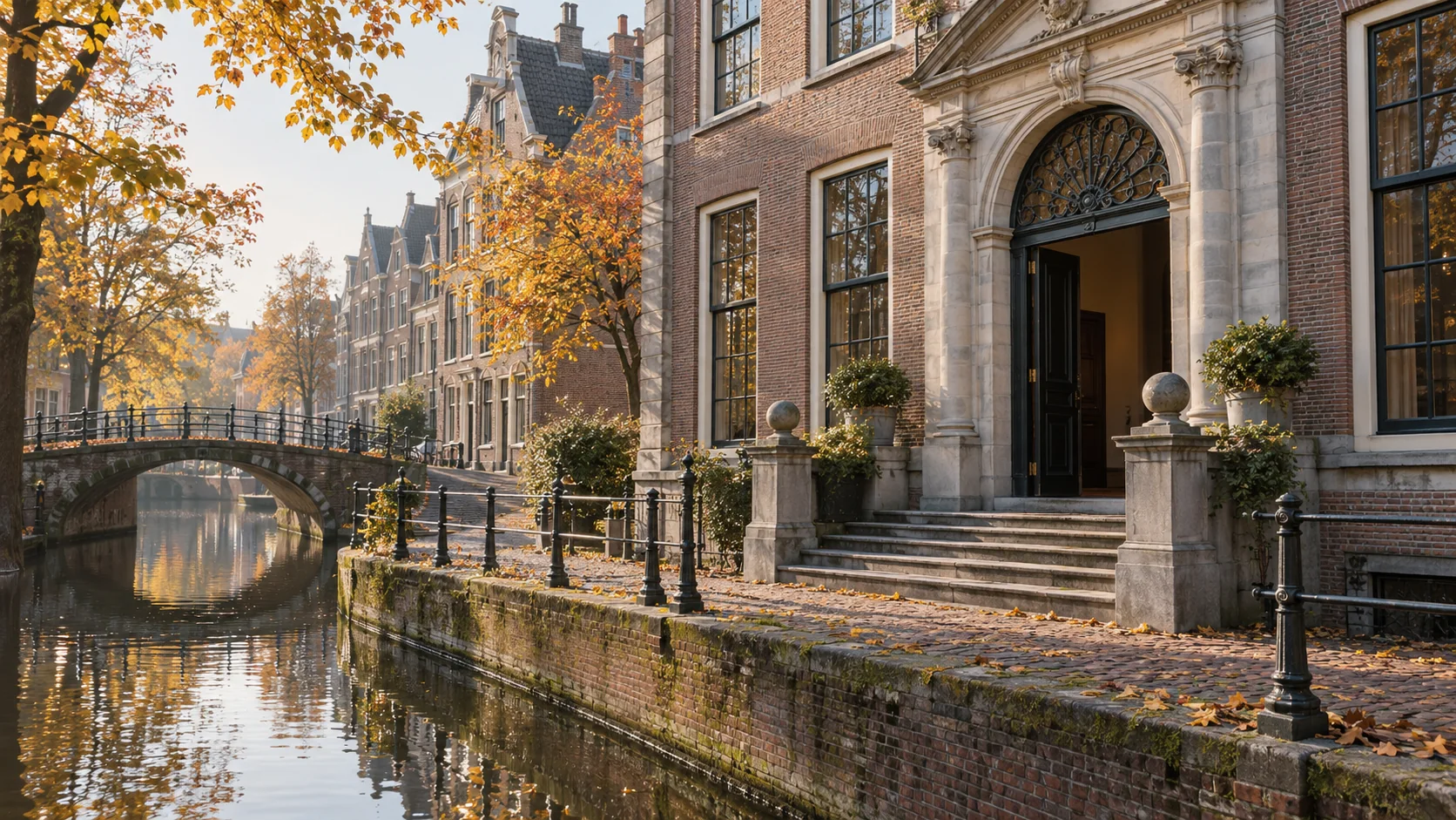Een denkbeeldige museumentree in een Nederlandse stad; dit is niet het Centraal Museum.