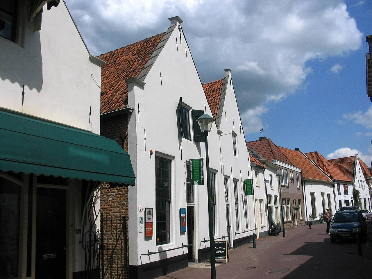 Gevel van het museumgebouw aan de Achterstraat in Hattem.
