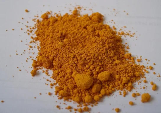 Geelbruin pigmentpoeder: Pigment Brown 24.