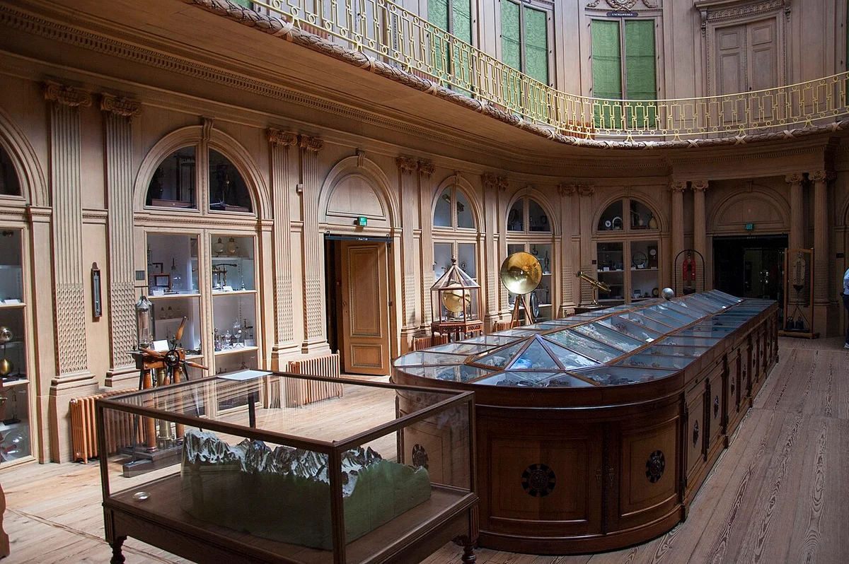 De Ovale Zaal in Teylers Museum, Haarlem.