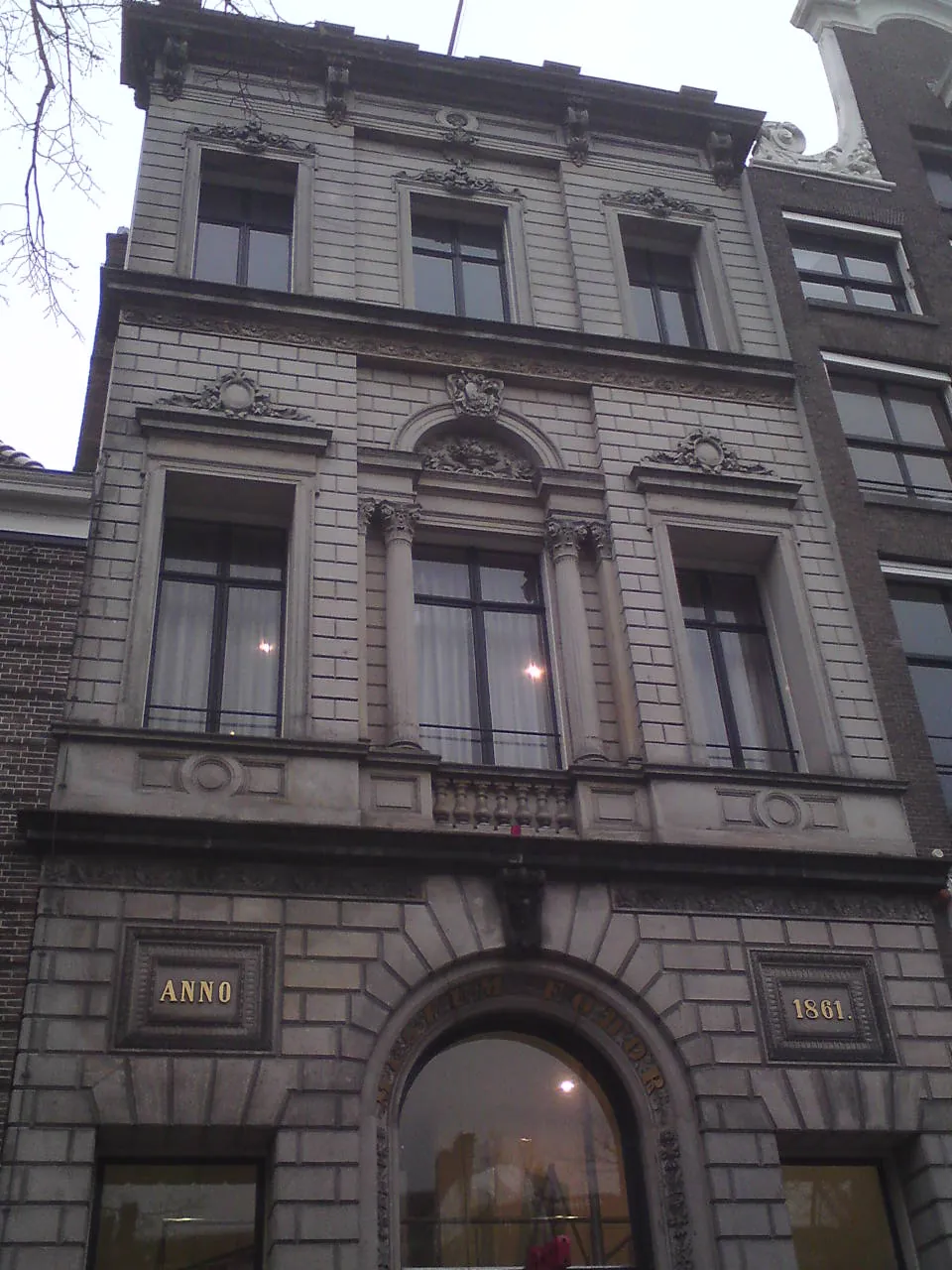 Upper floors and decorative details on the facade of Foam.
